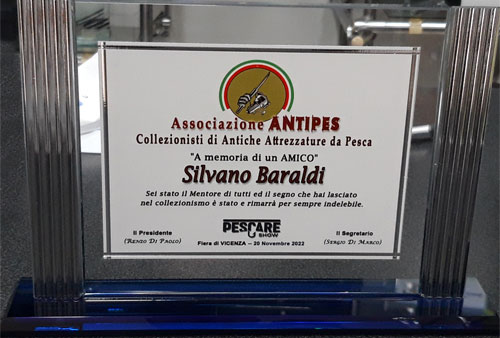 Associazione ANTIPES - targa a ricordo dell'amico Silvano Baraldi