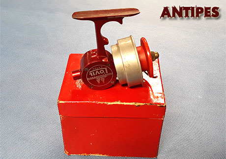 L'Ovil laccato rosso